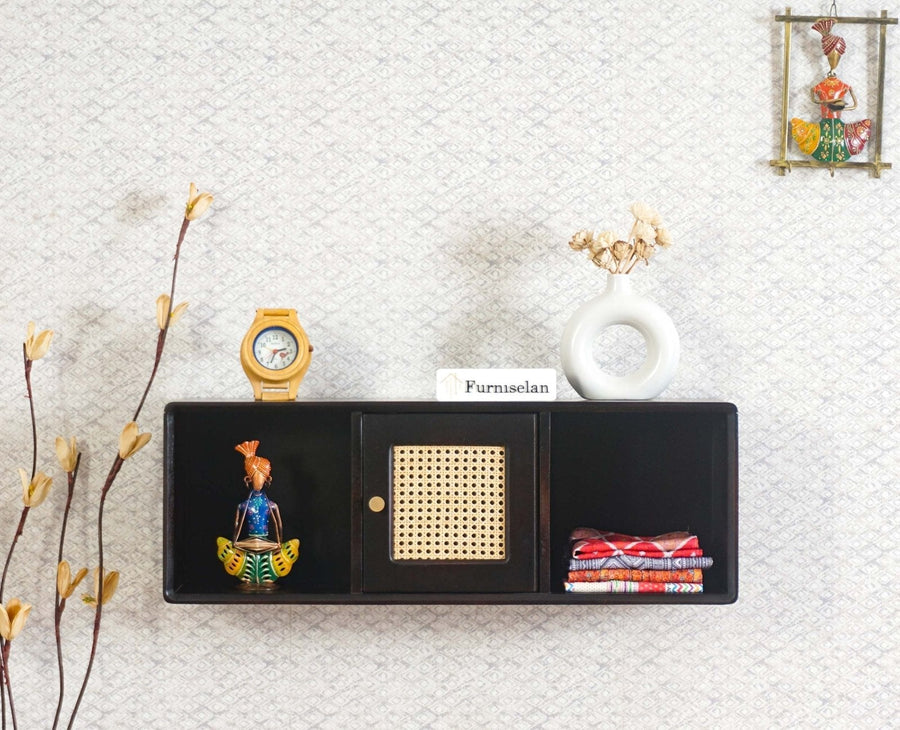 Wall shelves