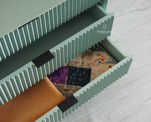 Bengaluru Solid Wood Three Drawer Chest of Drawer Furniselan Silt-Green