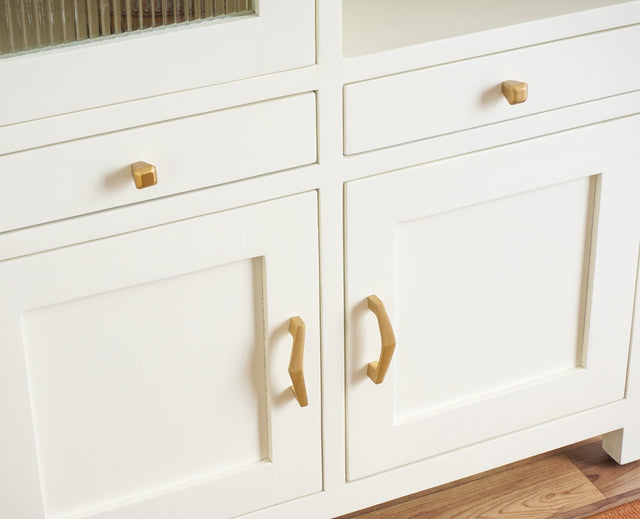 Alexandria Solid Wood Bar Cabinet Furniselan - Frosty White