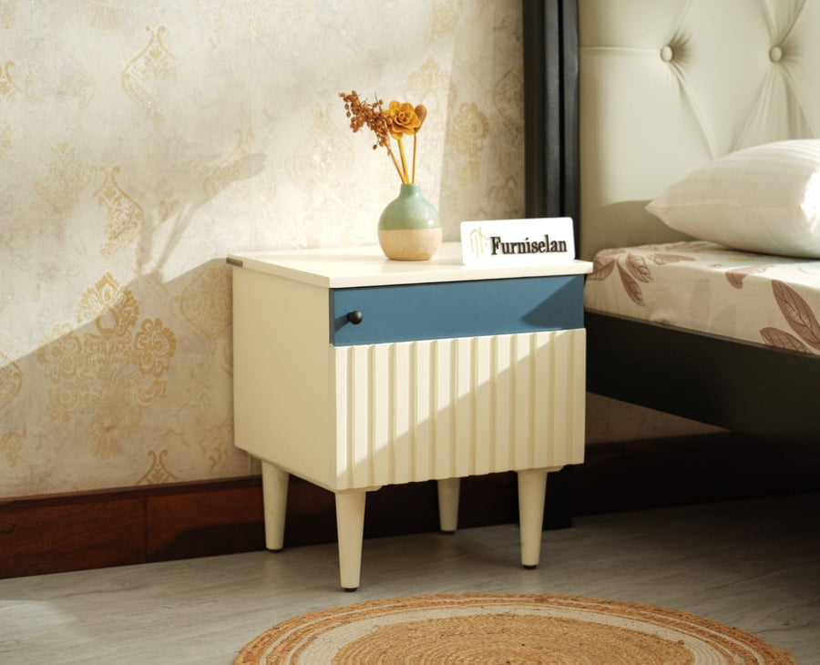 Poland Solid Wood Bedside Table One Door Frosty White