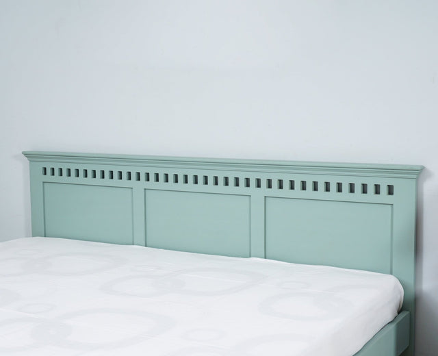 Alexandria Solid Wood Queen Size - Furniselan Silt-Green