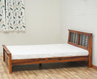 Sweden Solid Wood Queen Size Bed Furniselan-Maple-Finish
