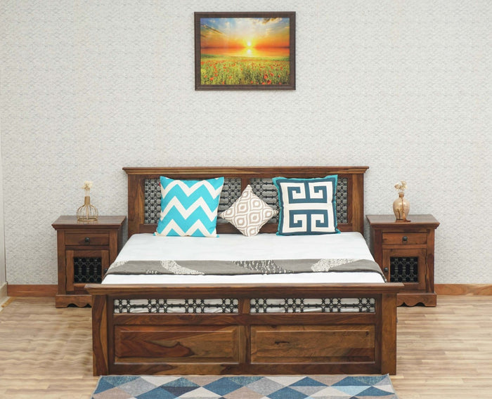 Sweden Solid Wood Queen Size Bed with Box Storage Furniselan